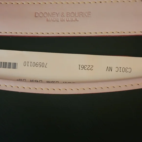 Dooney and Bourke Small  zip zip  Satchel  made  in  USA 🇺🇸 - Picture 12 of 16